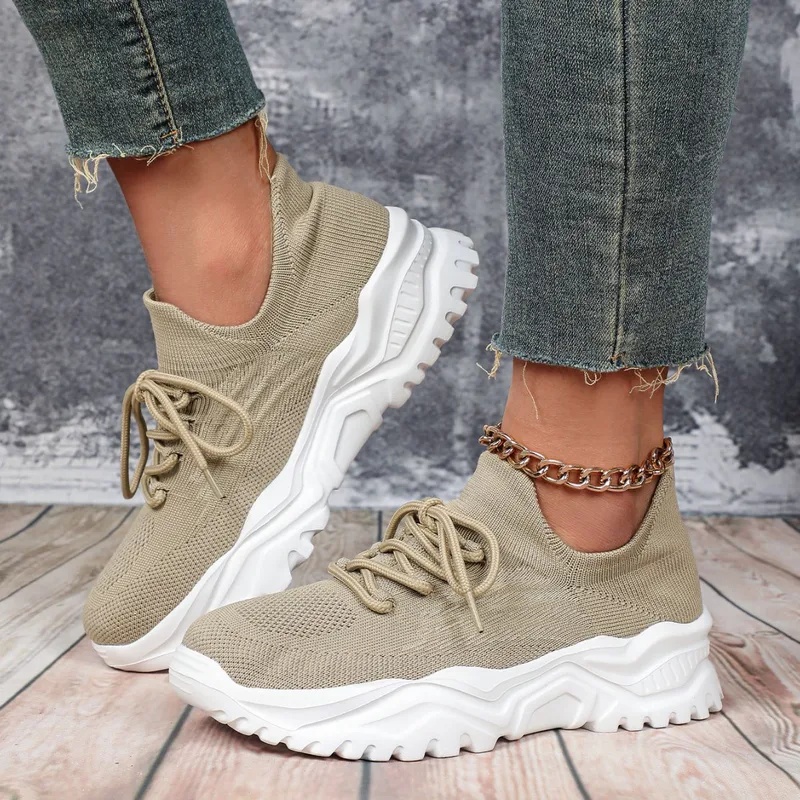 أحذية رياضية عصرية بنعل سميك ل - مراجعة Mens Fashion Trainers وسعره